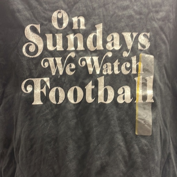 On Sundays, we watch football T-shirt - Picture 3 of 7
